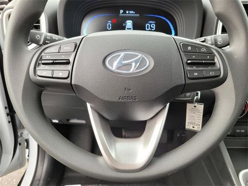 New 2026 Hyundai Venue SE image 20
