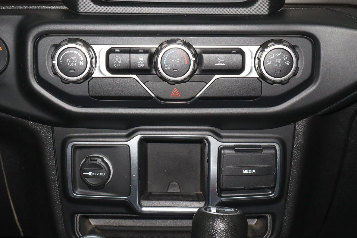 Used 2021 Jeep Wrangler Unlimited Sport AWD/4WD image 22