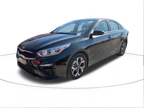 Used 2021 Kia Forte LXS image 4