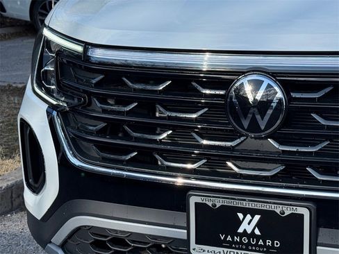 New 2026 Volkswagen Atlas Cross Sport SE image 4