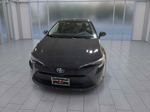 Certified 2024 Toyota Corolla LE image 3