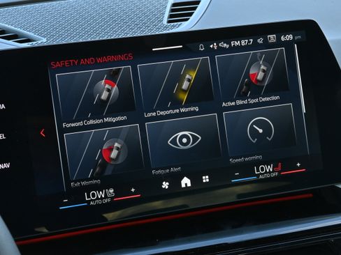 New 2026 BMW X1 xDrive28i w/ Convenience Package image 28