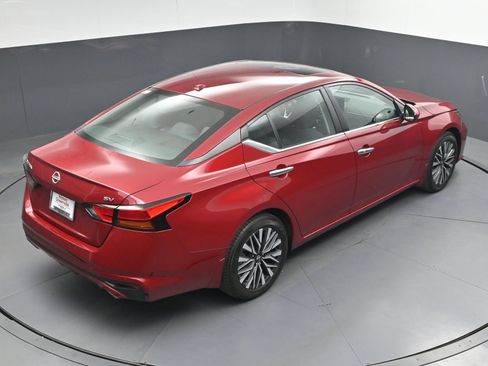 Certified 2024 Nissan Altima 2.5 SV w/ SV Premium Package FWD image 34