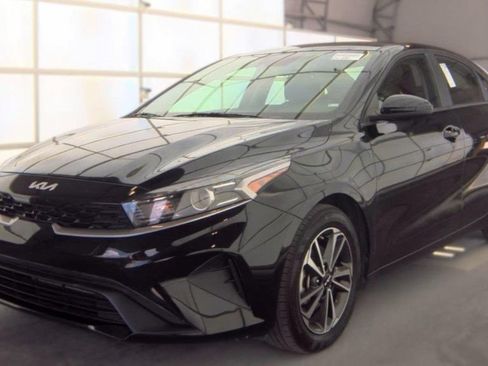 Used 2024 Kia Forte LXS FWD image 1