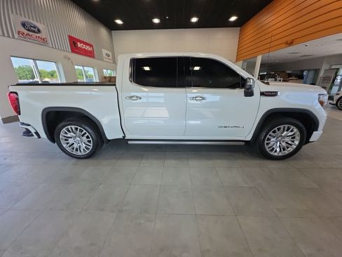 Used 2019 GMC Sierra 1500 Denali w/ Denali Ultimate Package AWD/4WD image 6