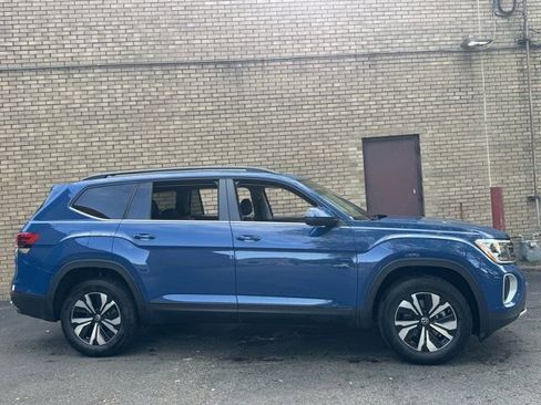 Used 2026 Volkswagen Atlas SE AWD/4WD image 11