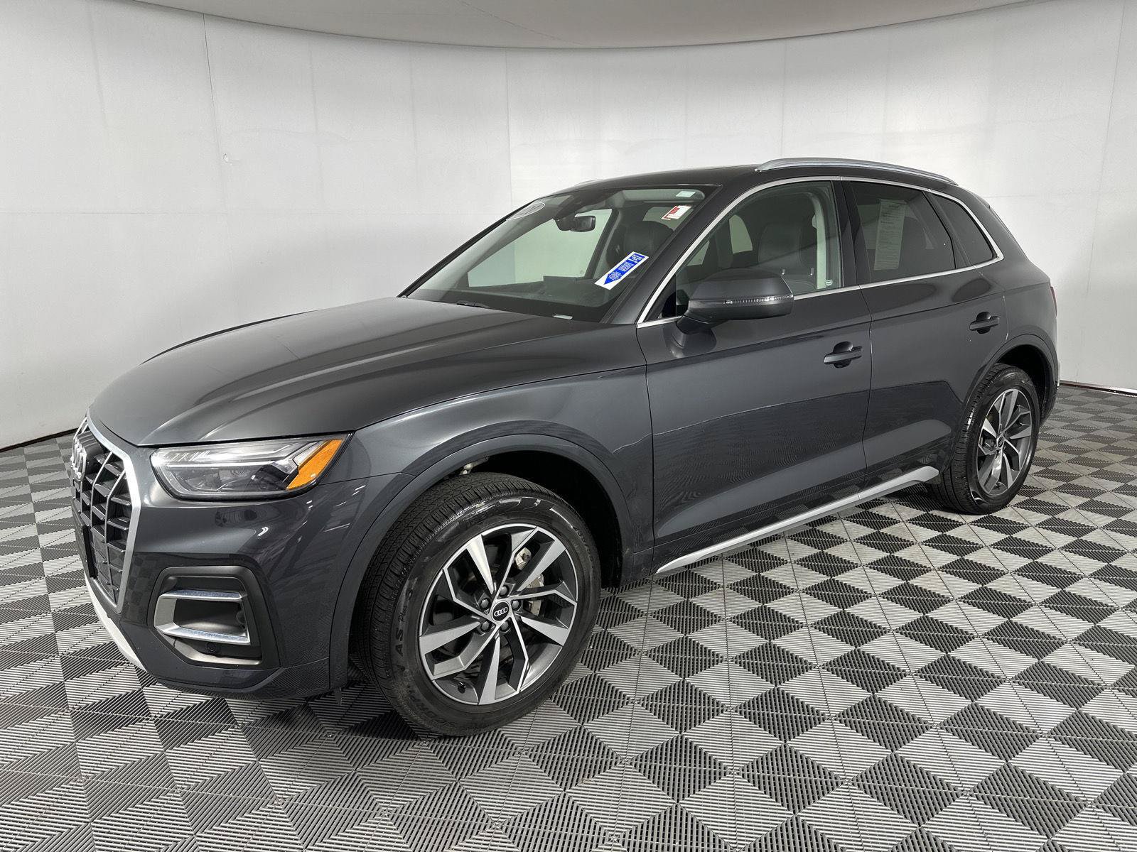 Used 2021 Audi Q5 2.0T Premium Plus w/ Premium Plus Package AWD/4WD image 5