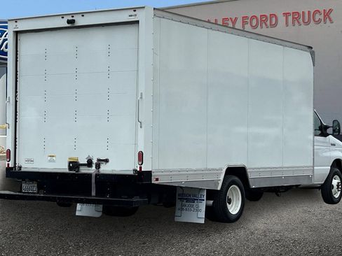 Used 2021 Ford E-450 and Econoline 450 Super Duty w/ Power Windows & Locks Group image 4