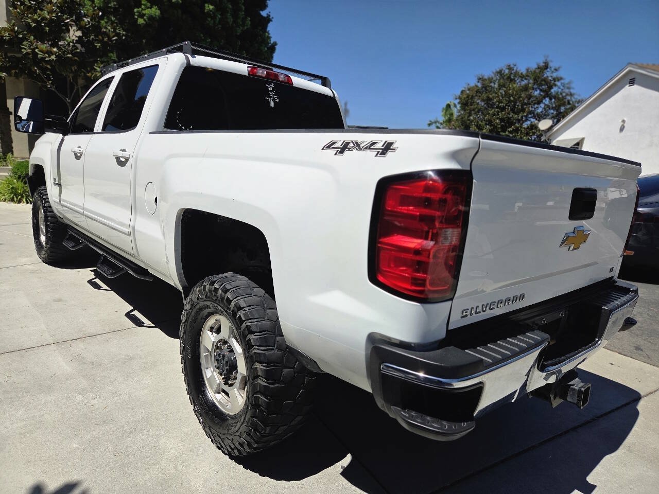 Used 2015 Chevrolet Silverado 2500 LT w/ LT Convenience Package AWD/4WD image 14
