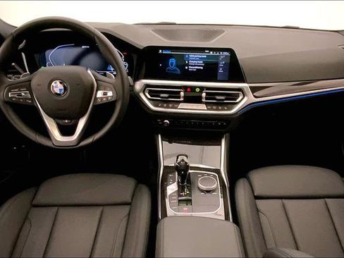 Used 2021 BMW 330e xDrive w/ Premium Package image 16