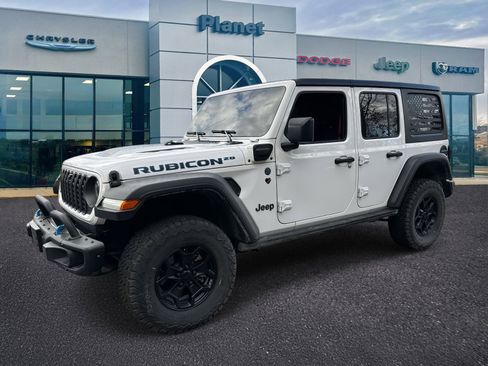 Used 2023 Jeep Wrangler Unlimited Rubicon 4xe image 4