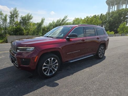 Used 2024 Jeep Grand Cherokee L Overland w/ Advanced Protech Group III image 1