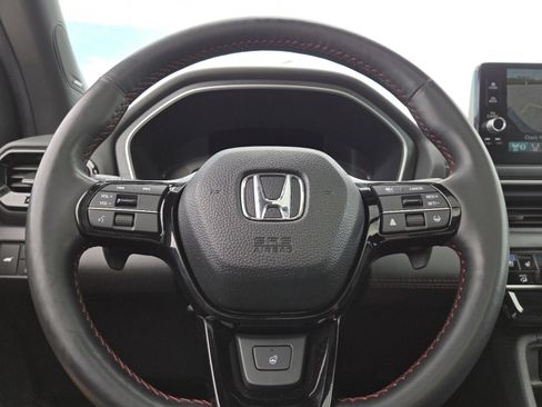 Used 2025 Honda Pilot Black Edition image 30