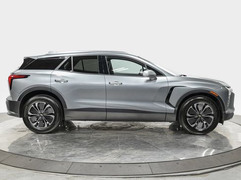 Used 2024 Chevrolet Blazer EV LT AWD/4WD image 8