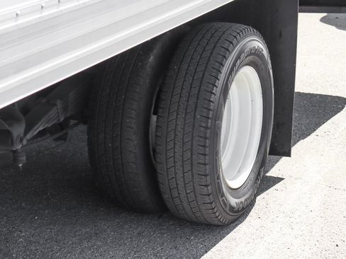 Used 2024 Ford E-450 and Econoline 450 Super Duty w/ Power Windows & Locks Group RWD image 37