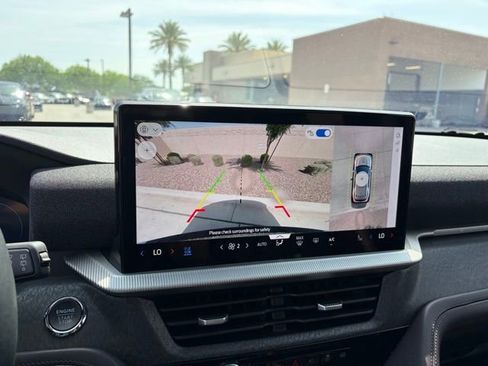 Used 2025 Ford Explorer Platinum w/ Ultimate Package image 26