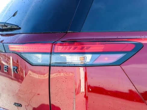 Used 2024 Nissan Pathfinder Rock Creek image 9