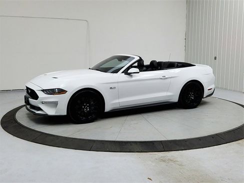 Used 2020 Ford Mustang GT Premium image 3