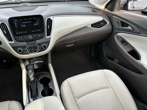 Used 2024 Chevrolet Malibu LT image 16