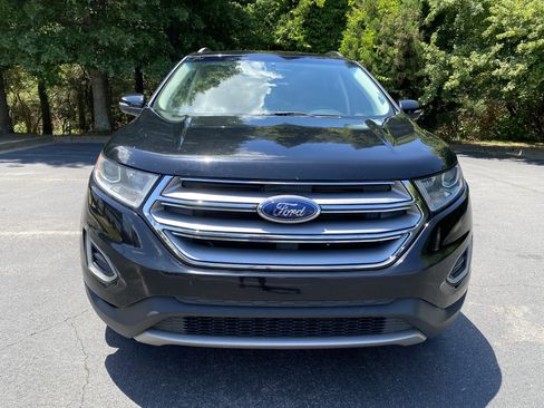 Used 2018 Ford Edge SEL FWD image 3