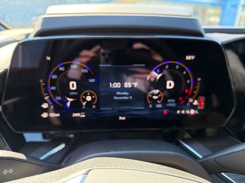 New 2026 Chevrolet Suburban Premier image 12