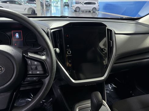 Used 2025 Subaru Crosstrek 2.5i Premium AWD/4WD image 18