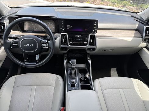 Used 2023 Kia Sorento EX FWD image 14
