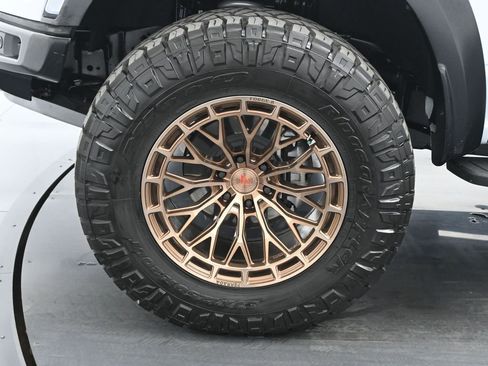 Used 2025 Ford F150 Raptor image 26