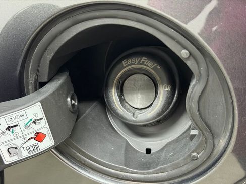 Used 2019 Ford F150 Lariat w/ Equipment Group 502A Luxury image 21