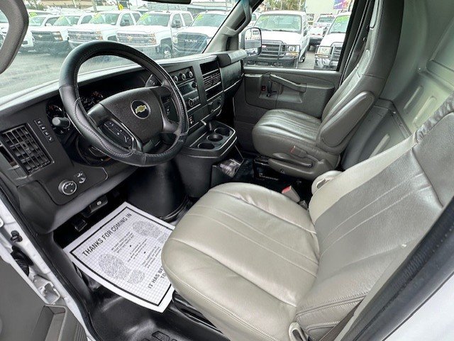 Used 2016 Chevrolet Express 2500 RWD image 14