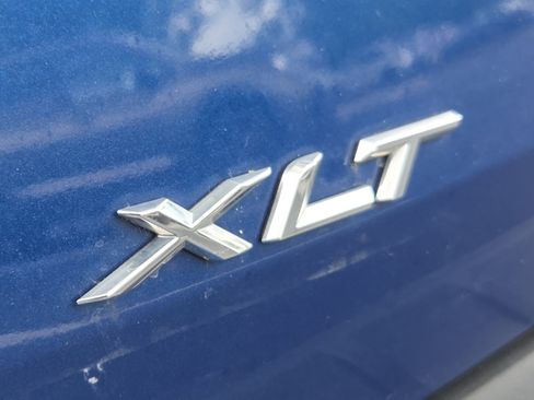Used 2021 Ford Explorer XLT AWD/4WD image 14