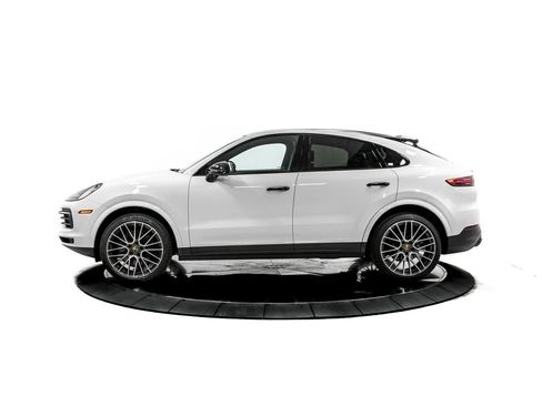 Certified 2023 Porsche Cayenne Platinum Edition AWD/4WD image 2