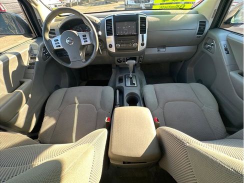 Used 2016 Nissan Frontier SV image 20