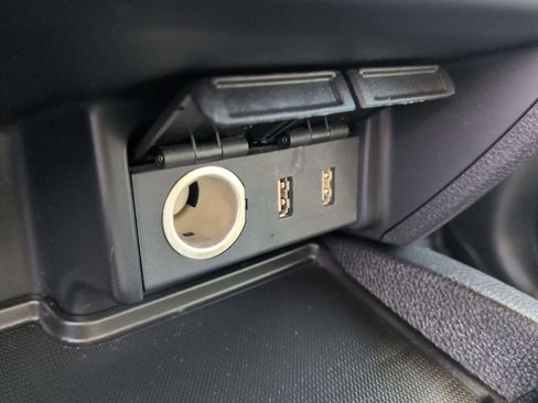 Used 2018 Honda Pilot Touring image 31