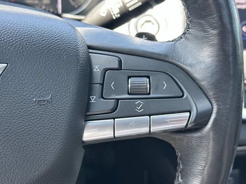 Used 2023 Cadillac XT4 Premium Luxury w/ Enhanced Visibility Package AWD/4WD image 22