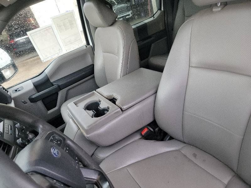 Used 2022 Ford F350 XL w/ Power Equipment Group RWD image 4