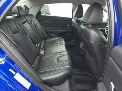 Used 2024 Hyundai Elantra Limited image 34