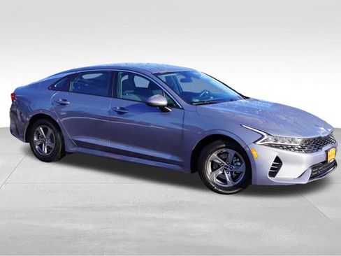 Used 2022 Kia K5 LXS image 2