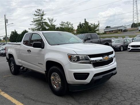 Used 2020 Chevrolet Colorado W/T w/ WT Convenience Package RWD image 3