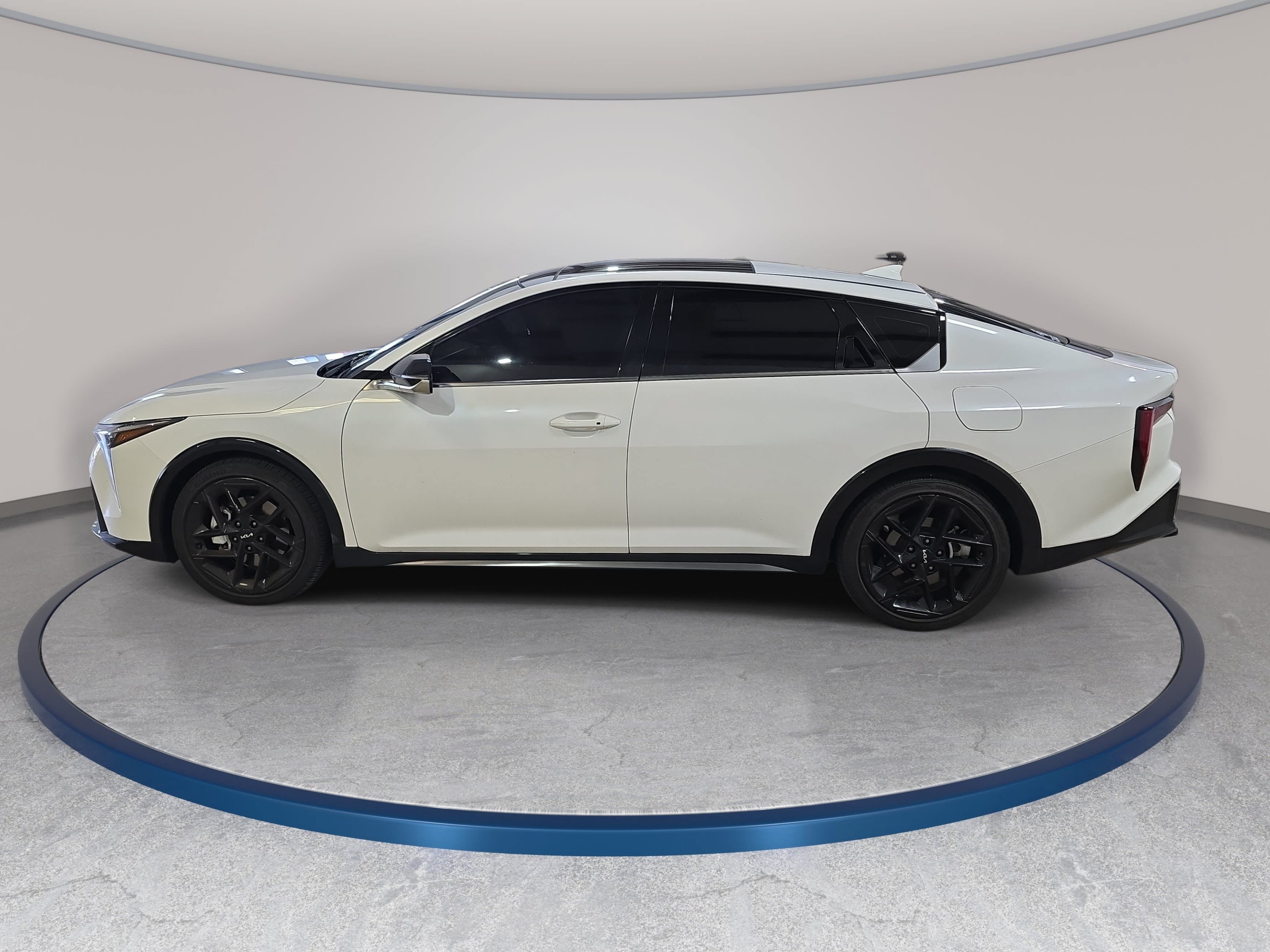 Used 2025 Kia K4 GT-Line Turbo FWD image 9