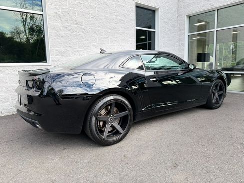Used 2010 Chevrolet Camaro SS RWD image 22