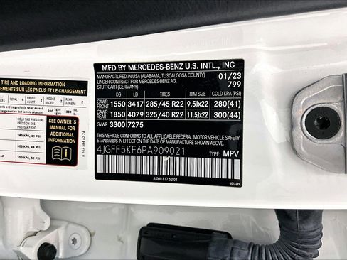 Certified 2023 Mercedes-Benz GLS 450 4MATIC image 31