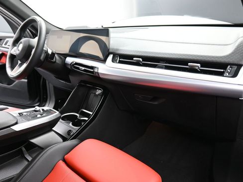 Used 2025 BMW X2 xDrive28i image 20