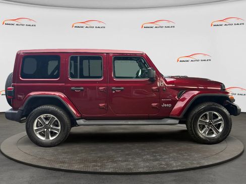 Used 2021 Jeep Wrangler Unlimited Sahara AWD/4WD image 6