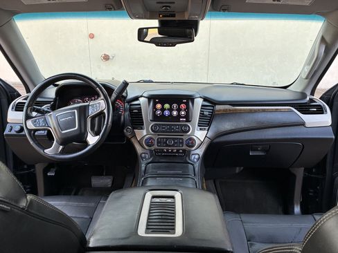 Used 2016 GMC Yukon Denali RWD image 10