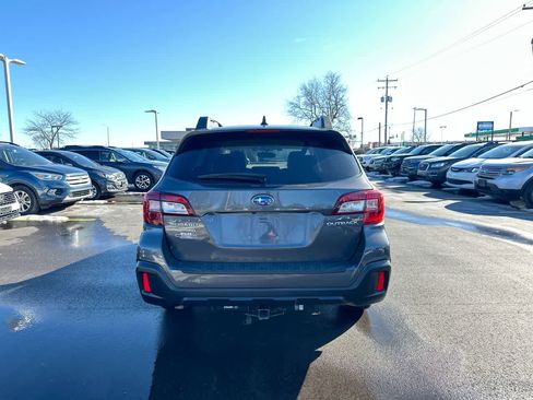 Used 2019 Subaru Outback 2.5i Premium w/ Popular Package #2 image 12