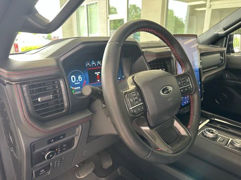 Certified 2023 Ford Expedition Limited AWD/4WD image 18