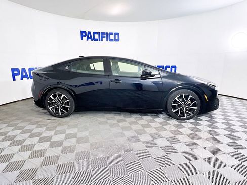 Used 2024 Toyota Prius Prime Premium image 10