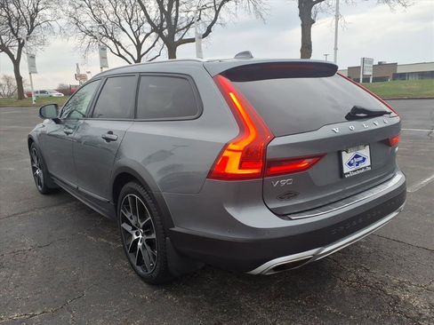 Used 2018 Volvo V90 T6 Cross Country w/ Convenience Package AWD/4WD image 5