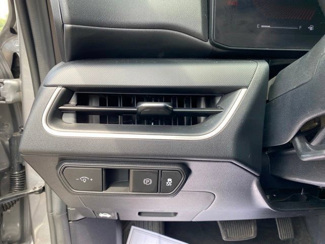 Used 2025 Kia K4 FWD image 8